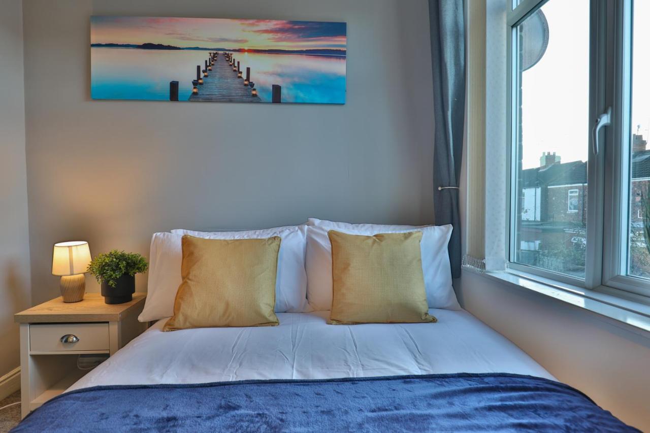 Devon St - Cozy Home, Free Easy Parking! 킹스턴어폰헐 외부 사진