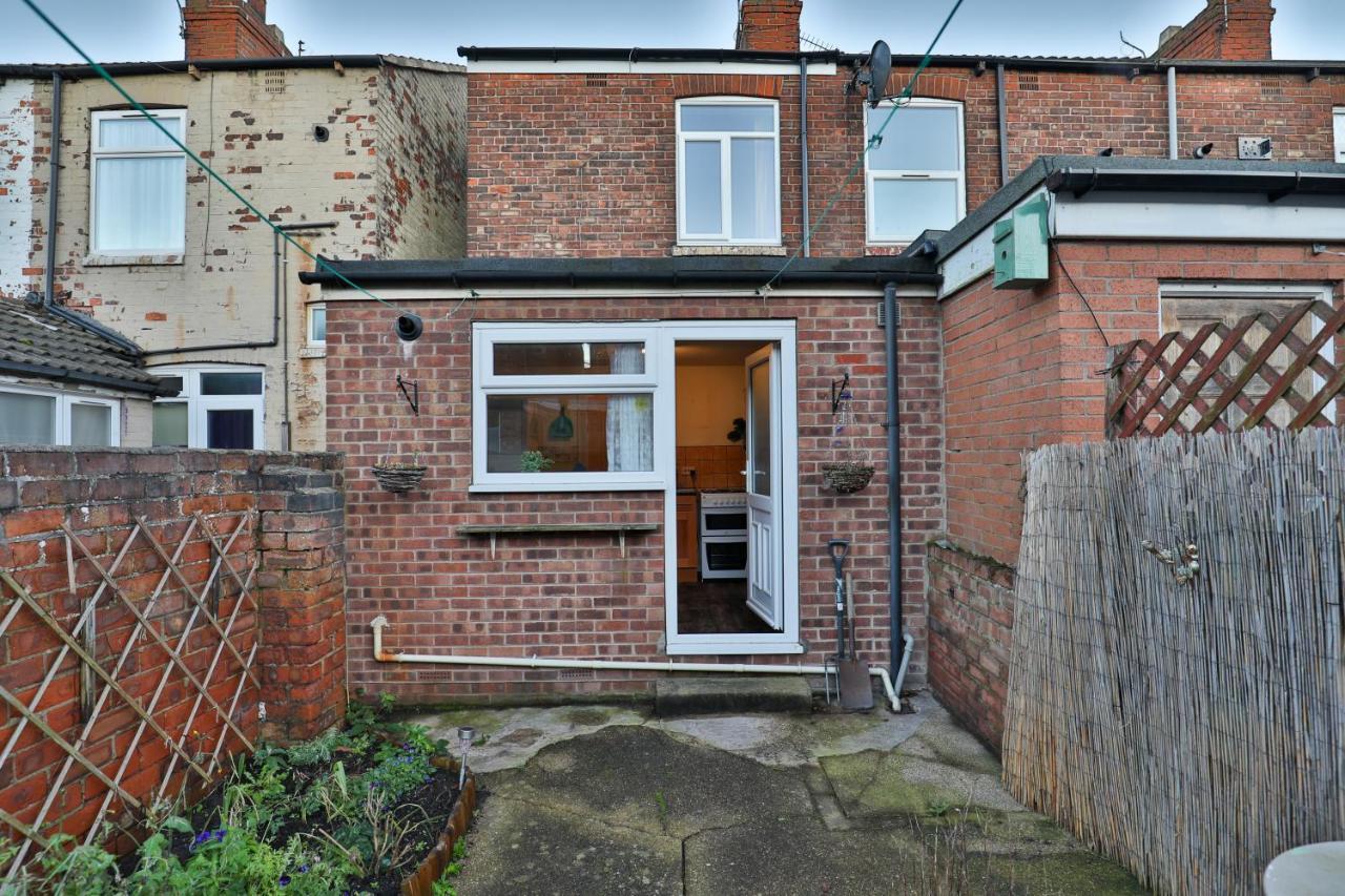 Devon St - Cozy Home, Free Easy Parking! 킹스턴어폰헐 외부 사진